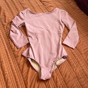 Stunning dusty rose 3/4 sleeved leotard